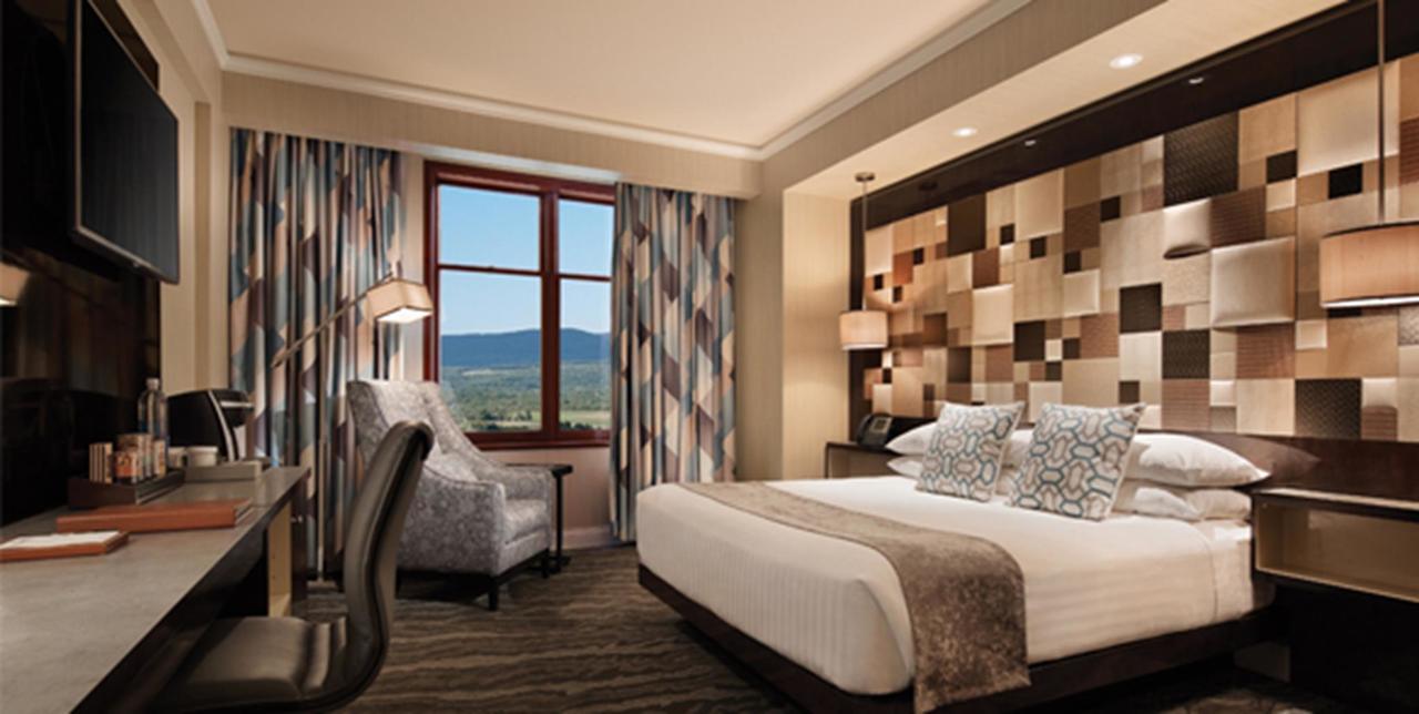 Deluxe King Room,1103615535:JPEG